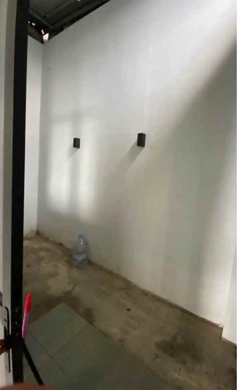 dijual rumah sambiroto