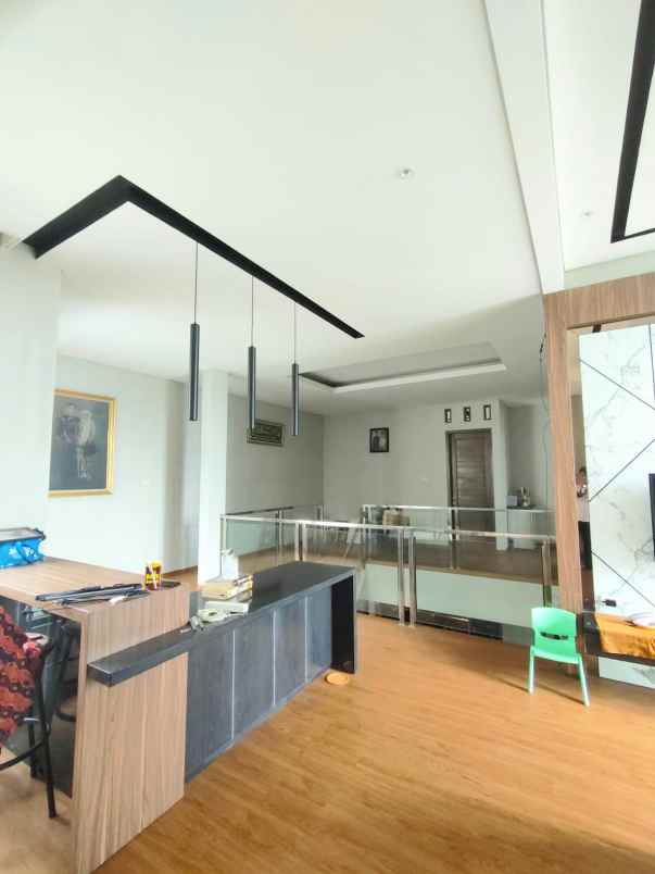 dijual rumah sapphire wiradadi