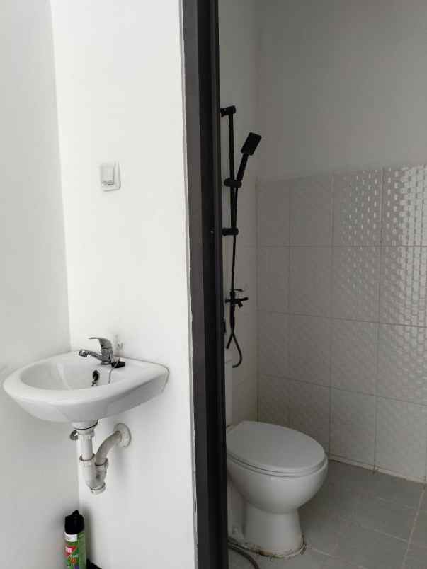 dijual rumah sarimahi