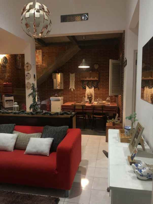 dijual rumah sawah lama