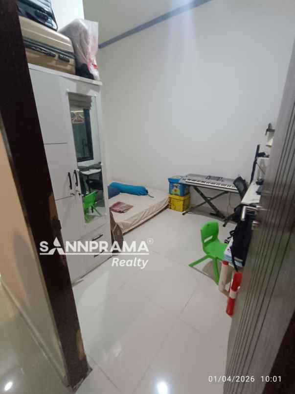 dijual rumah sawangan