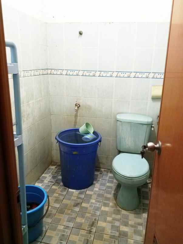dijual rumah second kawasan bintaro sektor 2