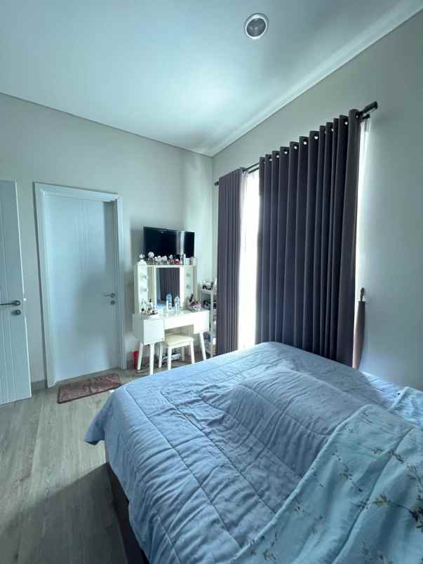 dijual rumah semifurnish siaphuni the savia bsd city