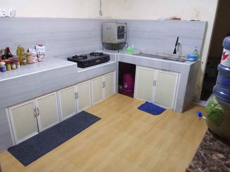 dijual rumah semolowaru elok kec