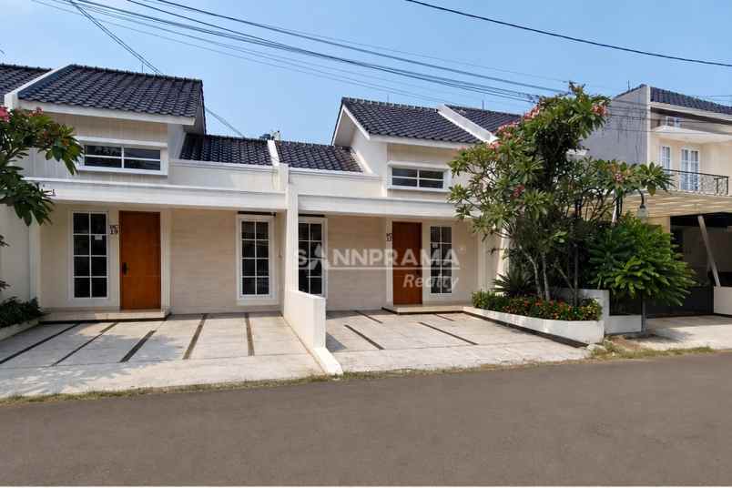 dijual rumah sentul