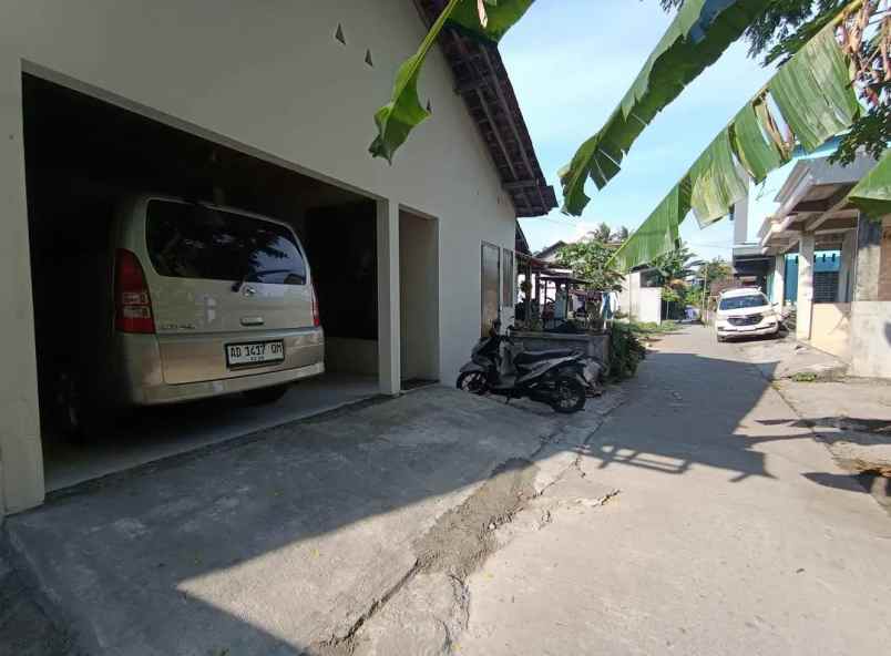 dijual rumah sewon