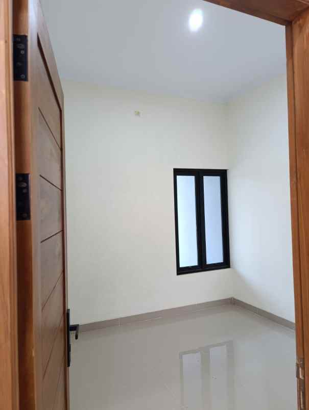 dijual rumah sidokarto