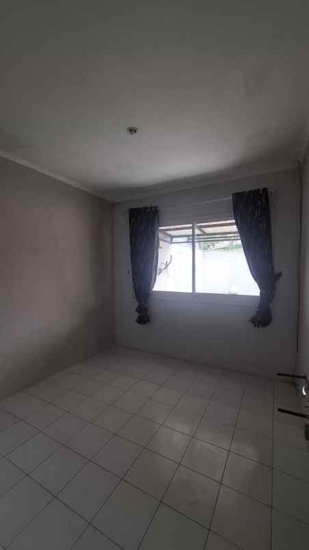 dijual rumah sumur batu babakan madang