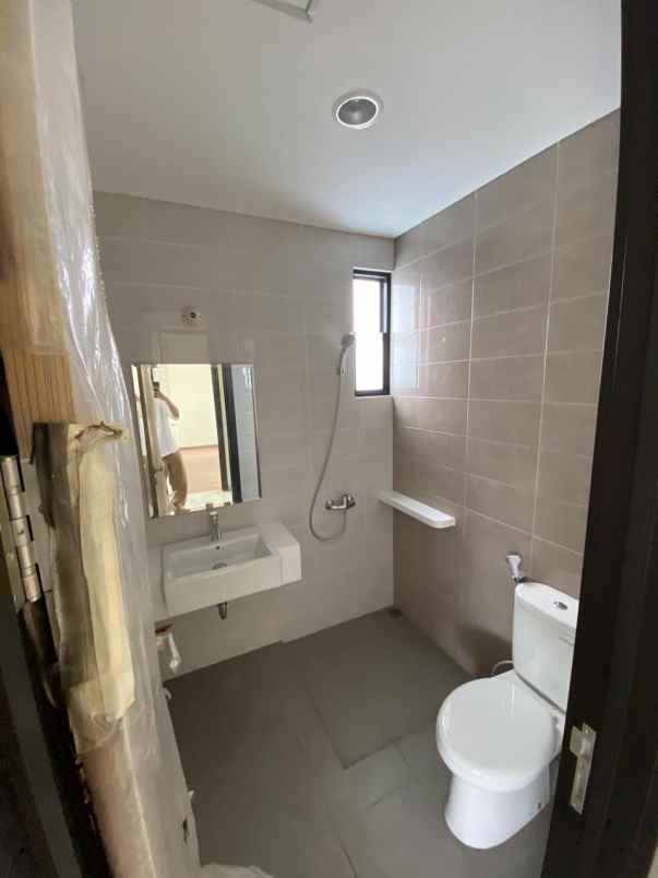 dijual rumah suvarna padi cluster meranti