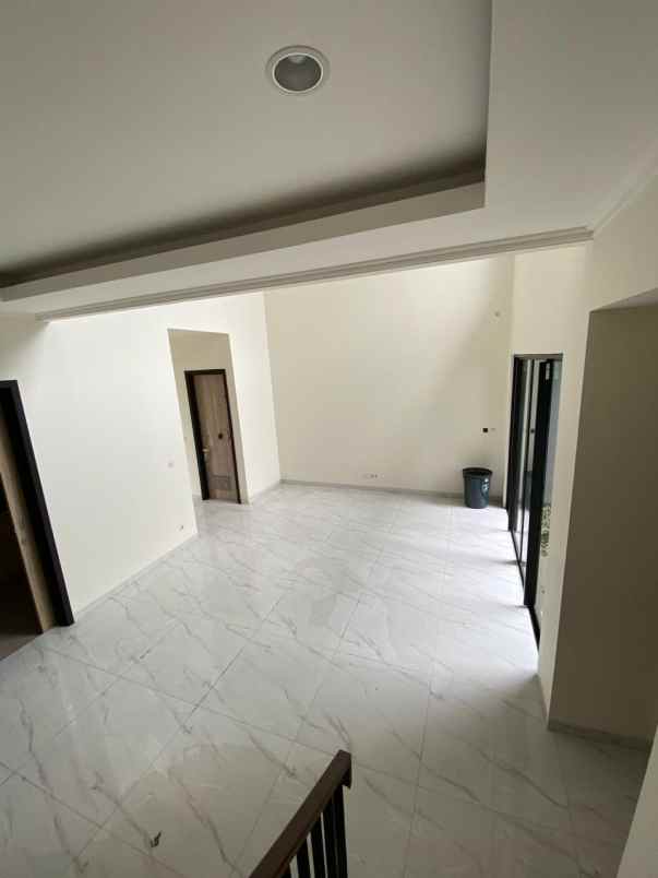 dijual rumah suvarna padi cluster meranti