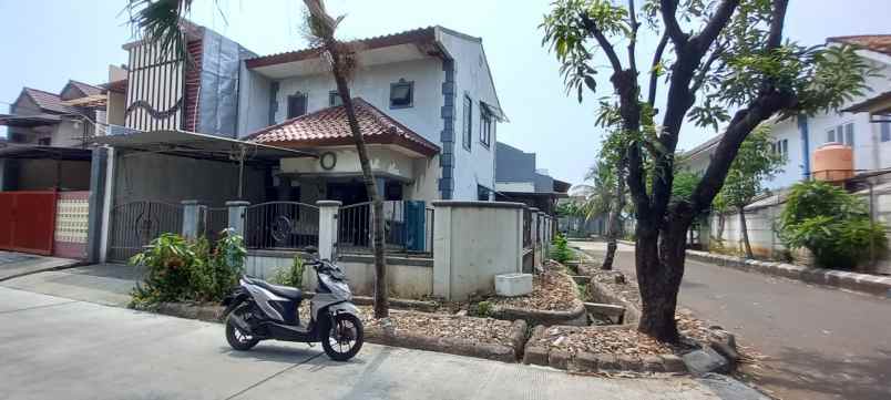 dijual rumah taman harapan baru