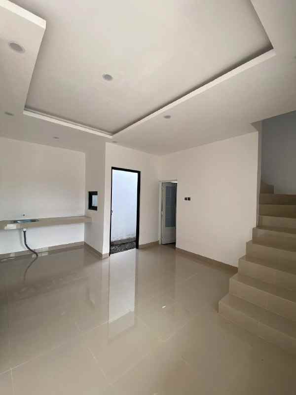 dijual rumah taman jivva