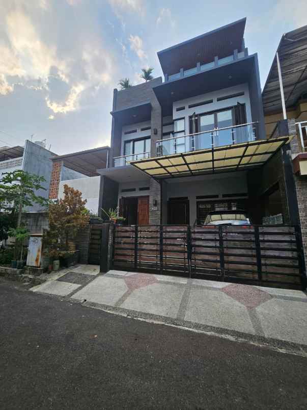dijual rumah taman pulo asem penggilingan