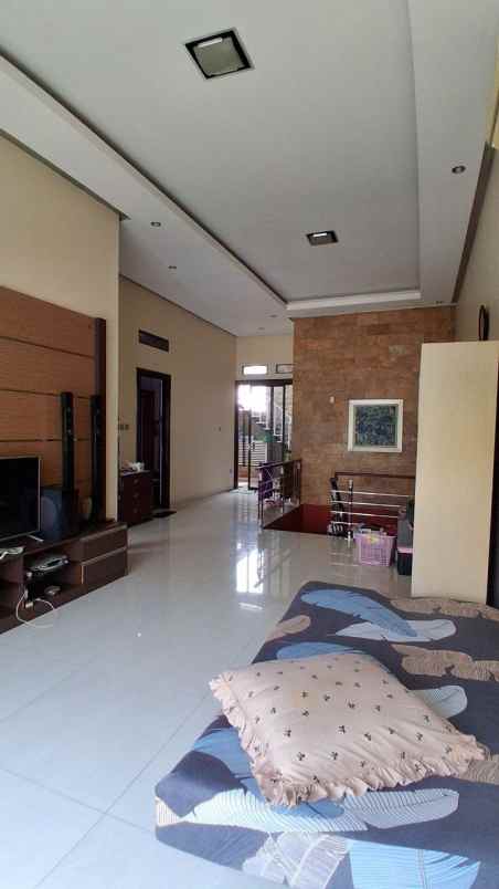 dijual rumah taman pulo asem penggilingan