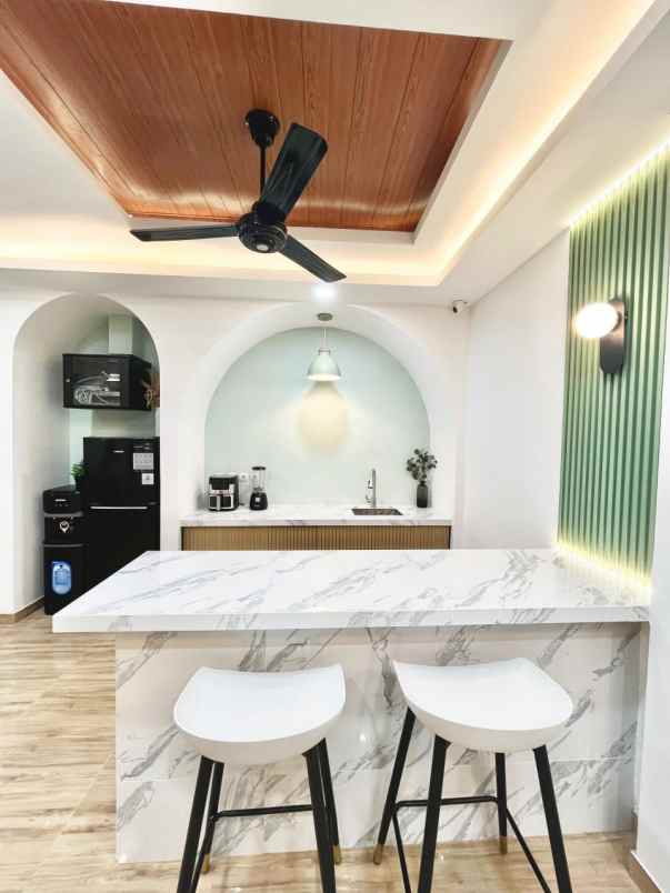 dijual rumah taman sari