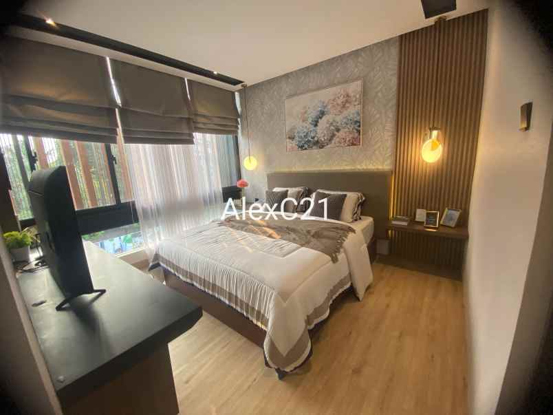 dijual rumah tegal parang mampang