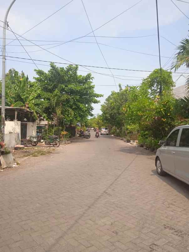 dijual rumah tenggilis mejoyo