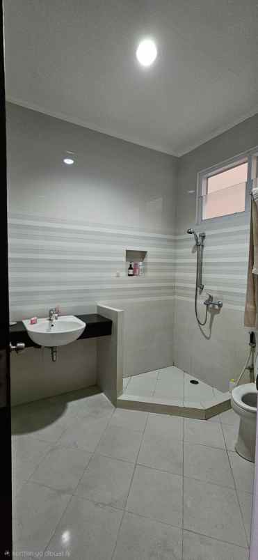 dijual rumah the green bsd