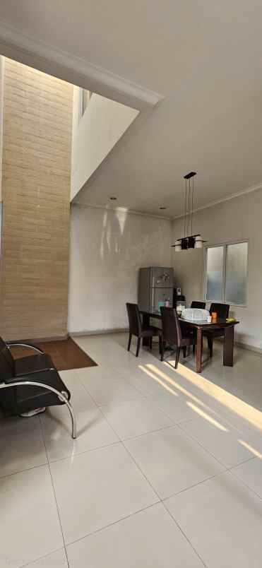 dijual rumah the green bsd