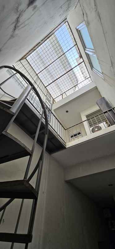 dijual rumah the green bsd