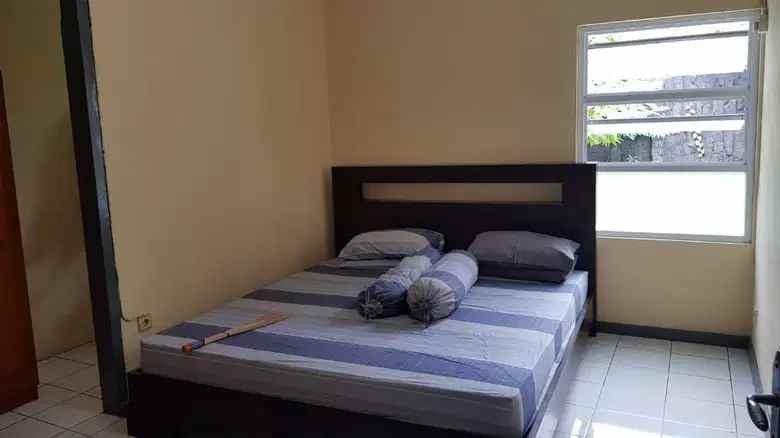 dijual rumah tinggal di rempoa ciputat