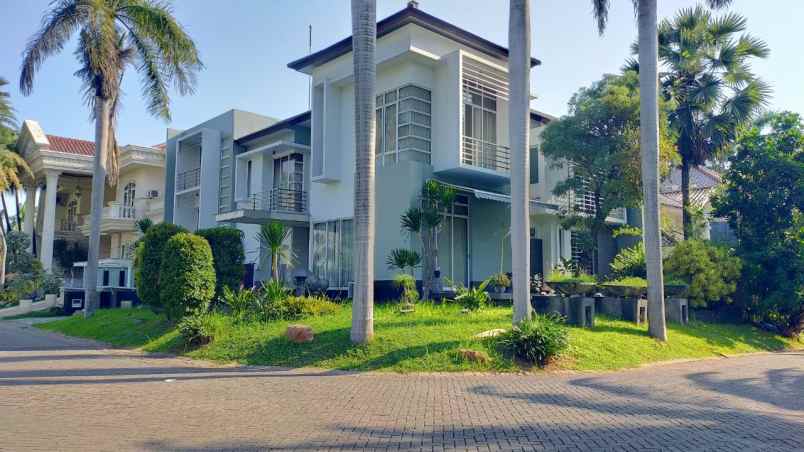 dijual rumah vila bukit regency 1
