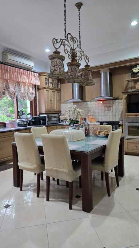 dijual rumah villa gading indah kelapa