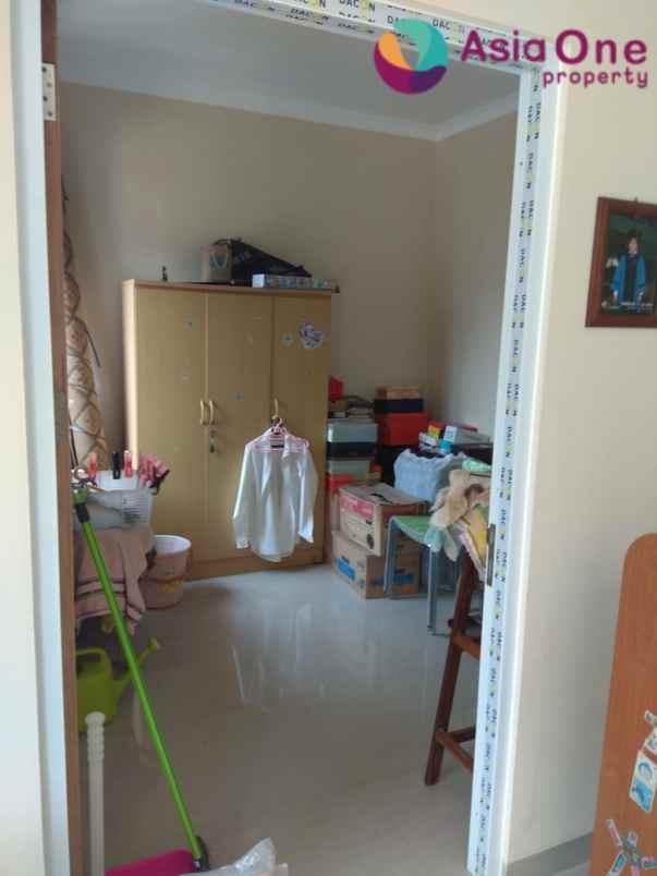 dijual rumah villa melati mas