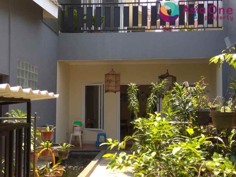 dijual rumah villa melati mas