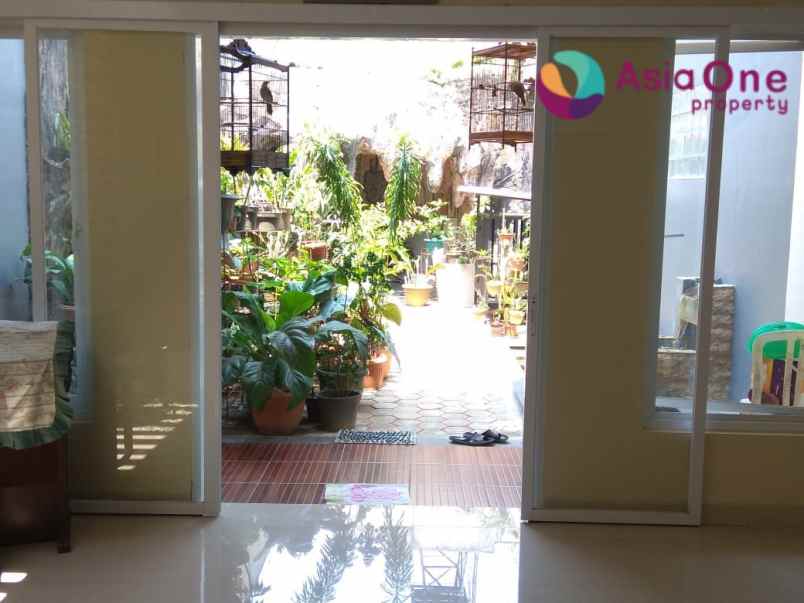 dijual rumah villa melati mas