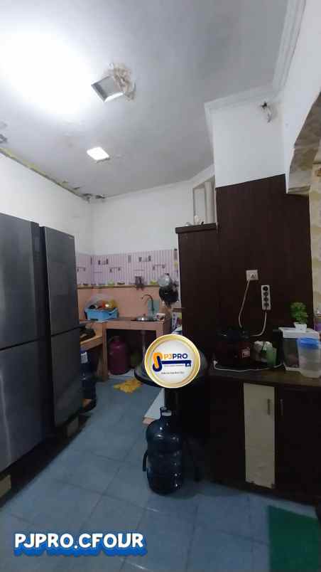 dijual rumah villa mutiara gading 1