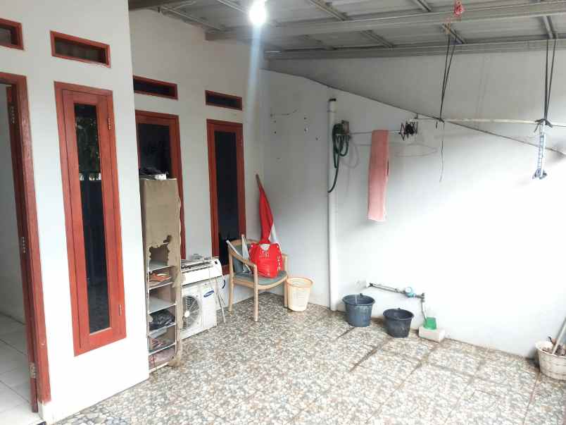 dijual rumah villa mutiara gading 2