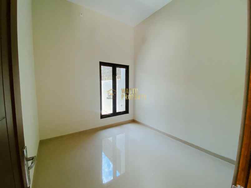 dijual rumah wedomartani ngemplak