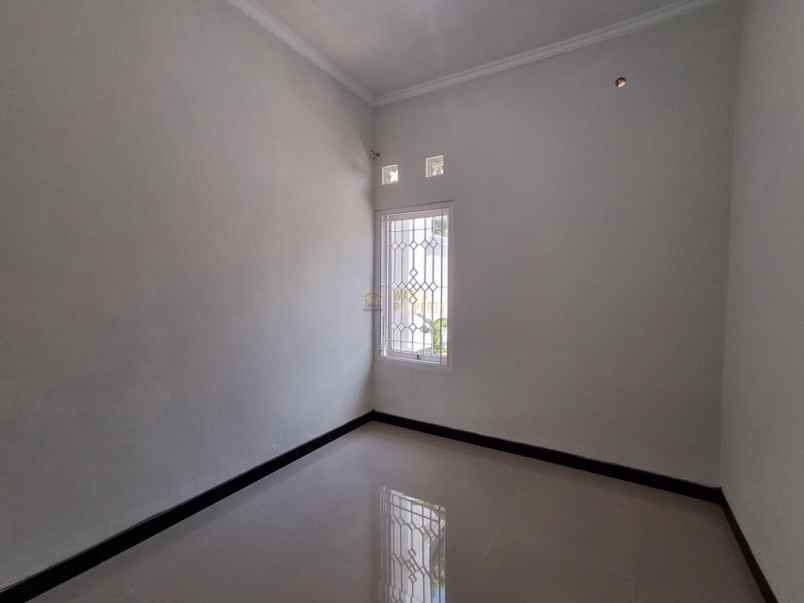 dijual rumah wedomartani ngemplak