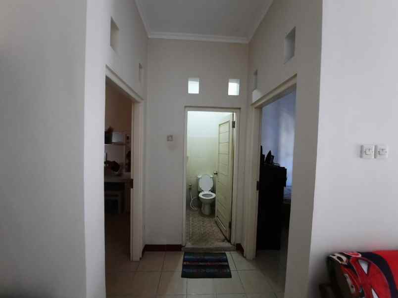 dijual rumah wirokerten