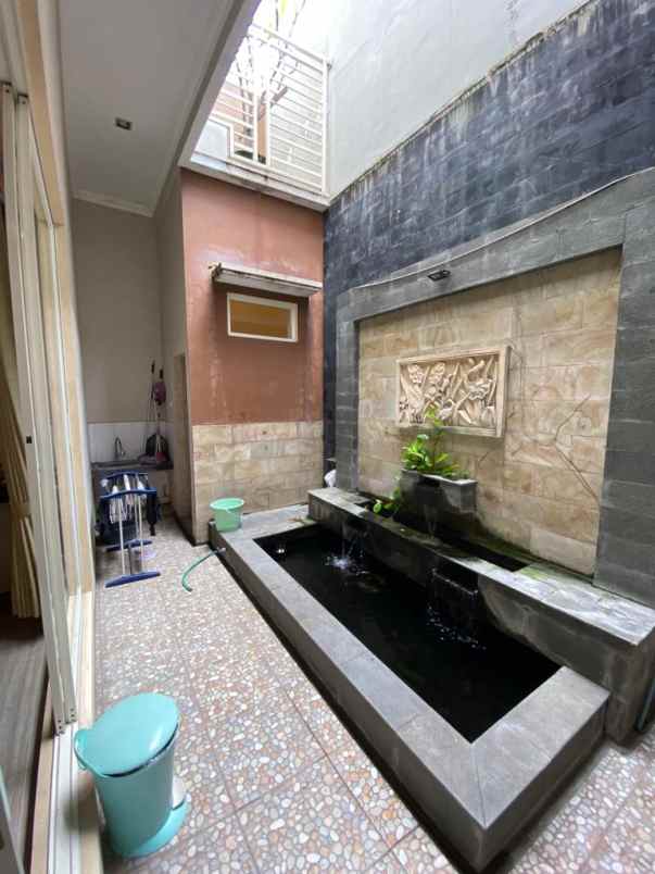 dijual rumah wisma permai