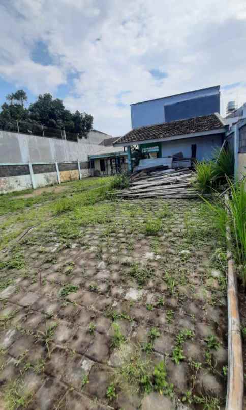dijual tanah jl gedung batu sampokong
