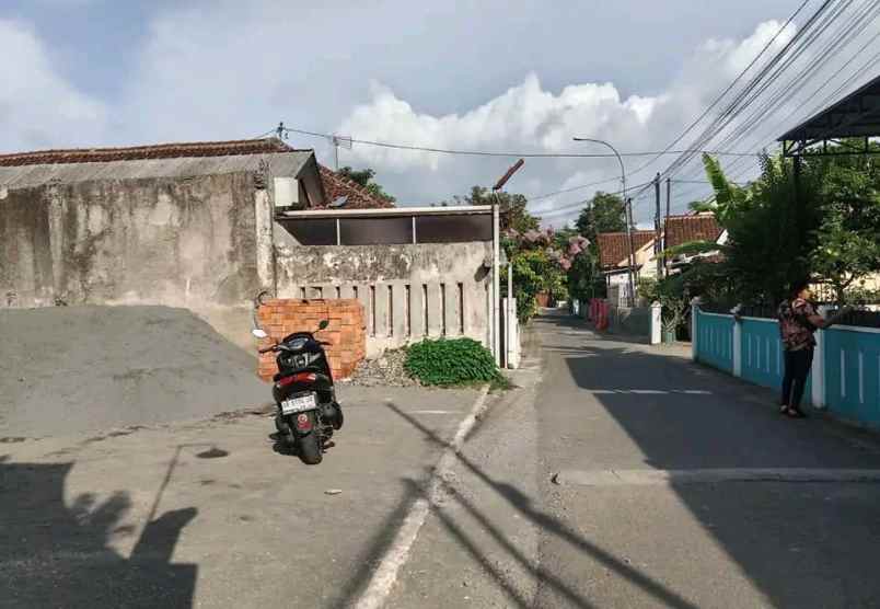 dijual tanah jl imogiri barat