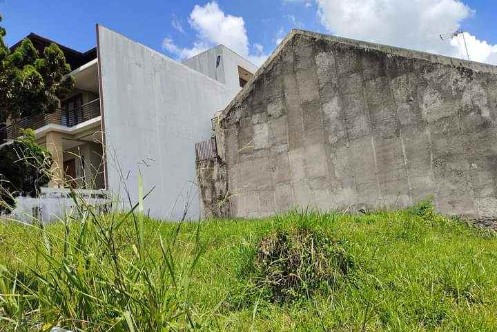 dijual tanah setraduta