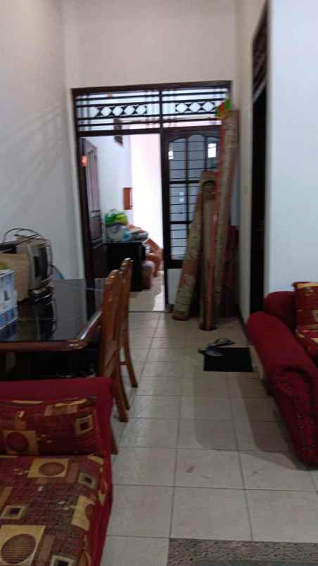 dijual villa hajimena
