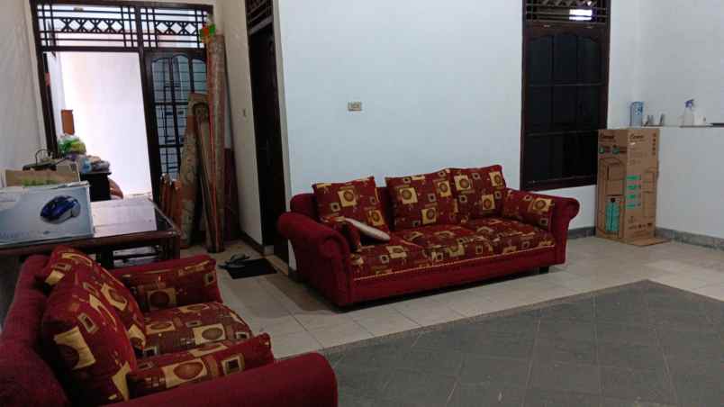 dijual villa hajimena