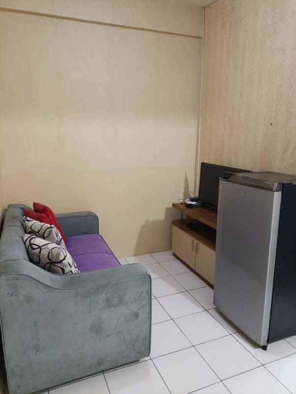 disewakan apartemen riverside full furnished