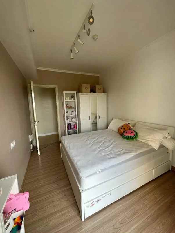 disewakan apartemen sky house kamar 3 1