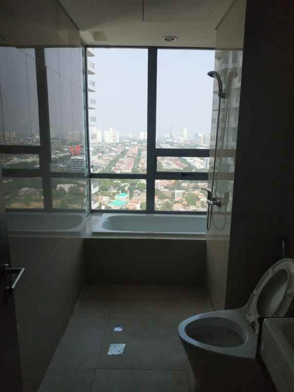 disewakan apartemen st moritz kembangan jakarta barat
