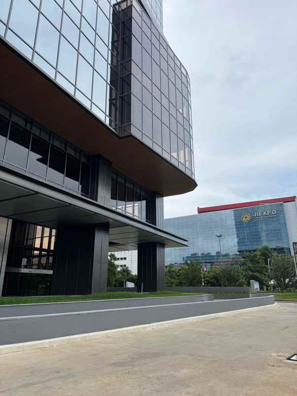 disewakan ruko gudang kantor jalan benyamin sueb