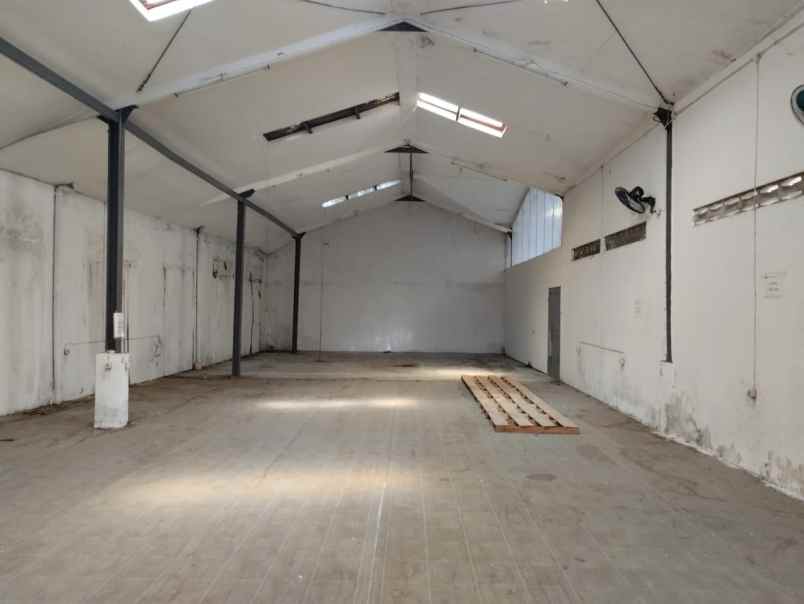 disewakan ruko gudang kantor teluk purwokerto selatan