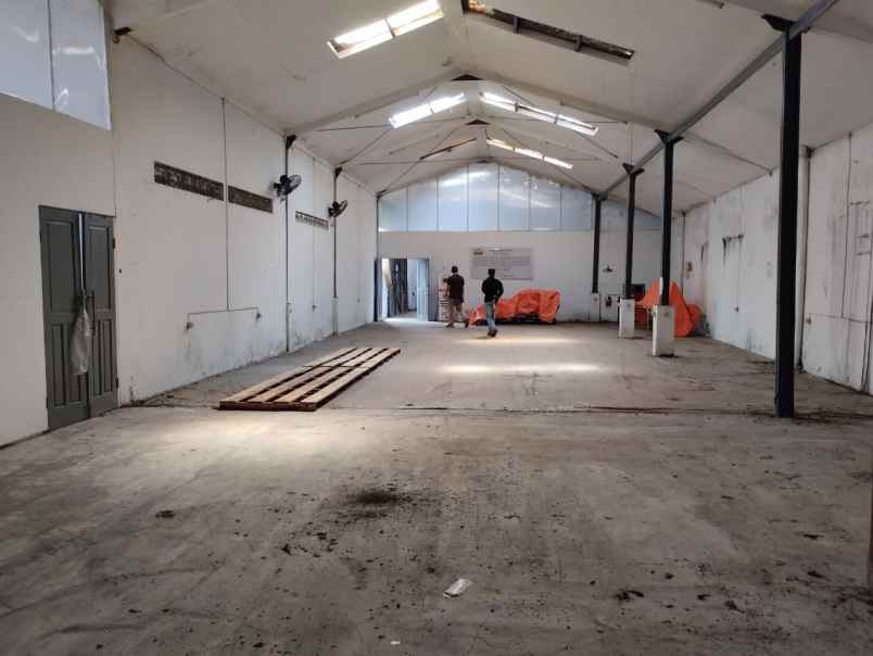disewakan ruko gudang kantor teluk purwokerto selatan