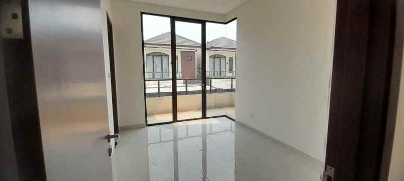 disewakan rumah cluster grandura lavon
