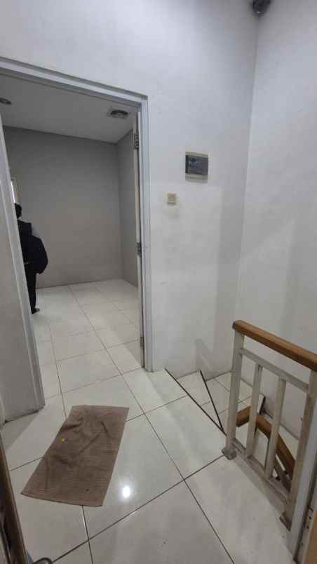 disewakan rumah gading griya residence