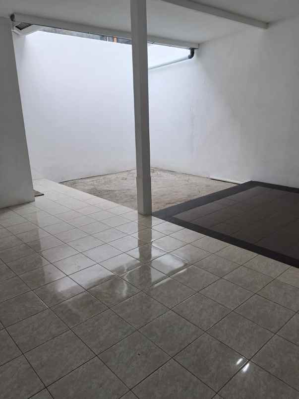 disewakan rumah komplek setra dago
